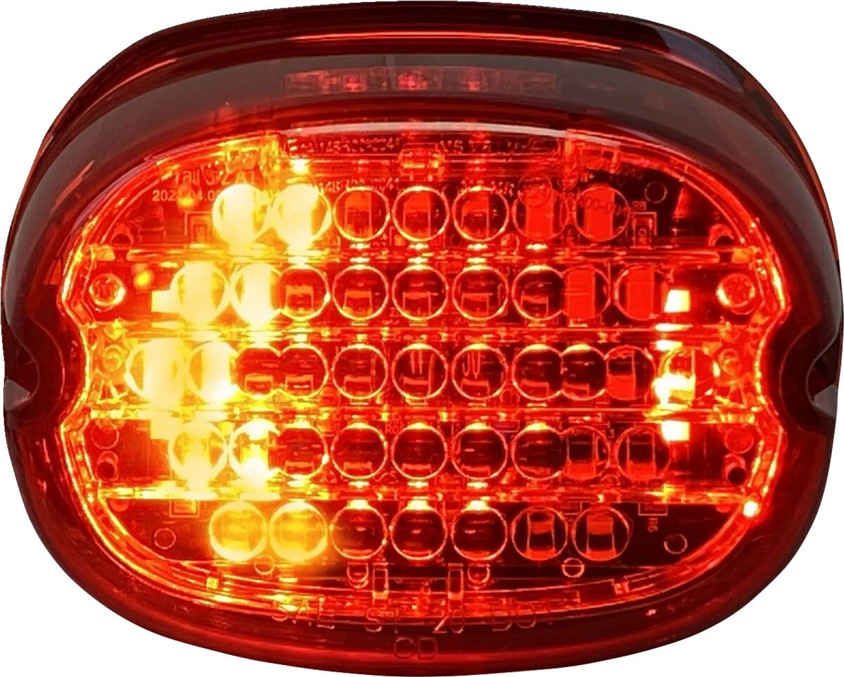 CUSTOM DYNAMICS Feu arrière LED profil bas avec clignotants intégrés - sans éclairage de plaque - Image 2