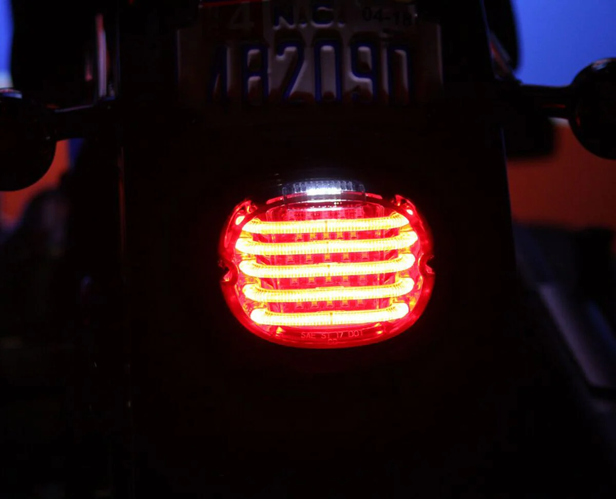 CUSTOM DYNAMICS feu arrière à LED low-profile ProBEAM - rouge - Image 3