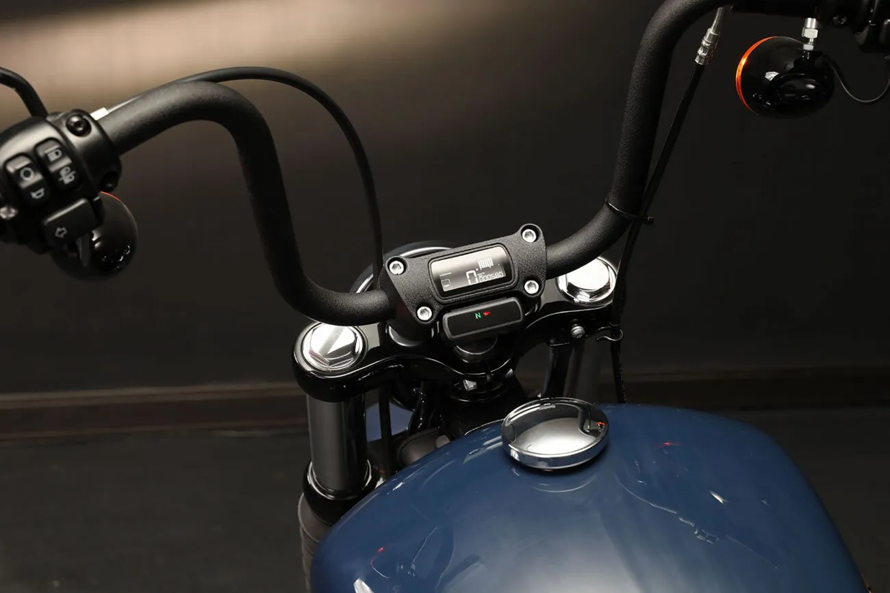 KOSO- Compteur Softail M8 - LCD D2 - Image 3