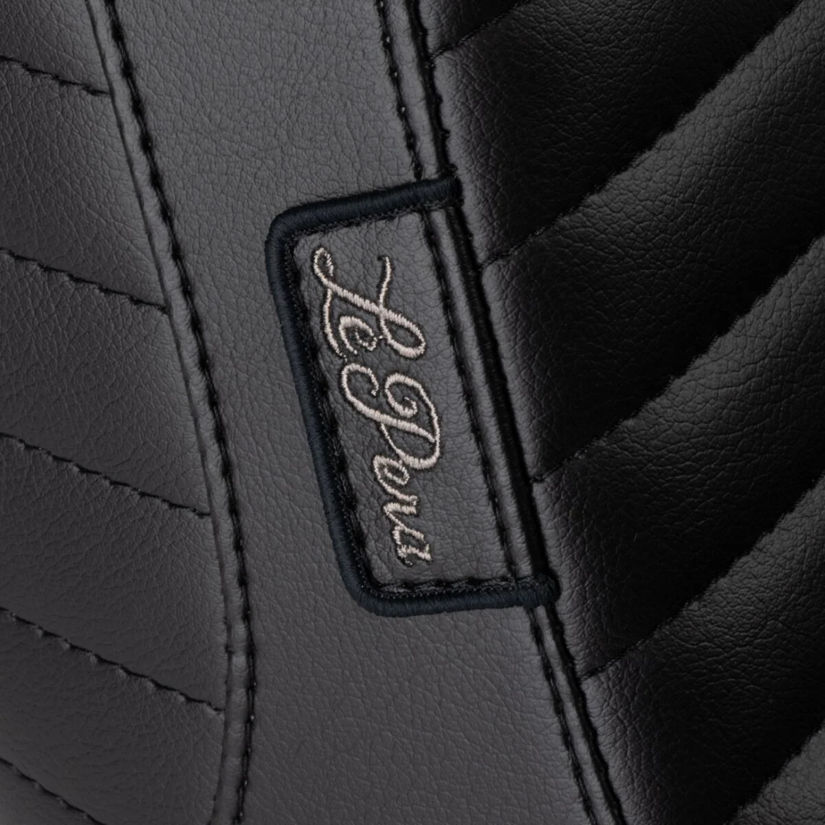 LE PERA Selle Tailwhip Up pleated - Softail 18+ - Image 2