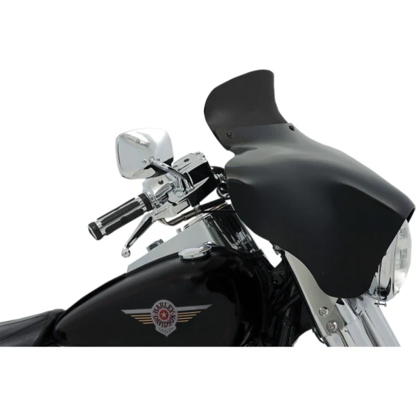 MEMPHIS SHADES Pare-brise courbé pour Batwing - 5"/6.5"/9" - 2 teintes disponibles
