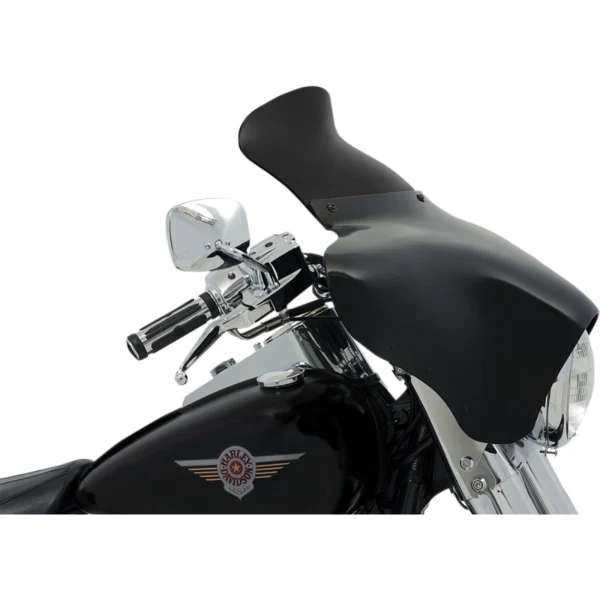 MEMPHIS SHADES Pare-brise courbé pour Batwing - 5"/6.5"/9" - 2 teintes disponibles - Image 6