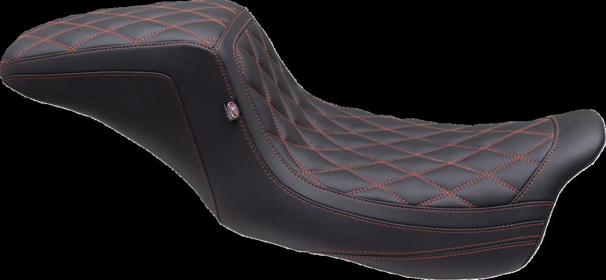 MUSTANG Selle Squareback Ă coutures doubles en losanges