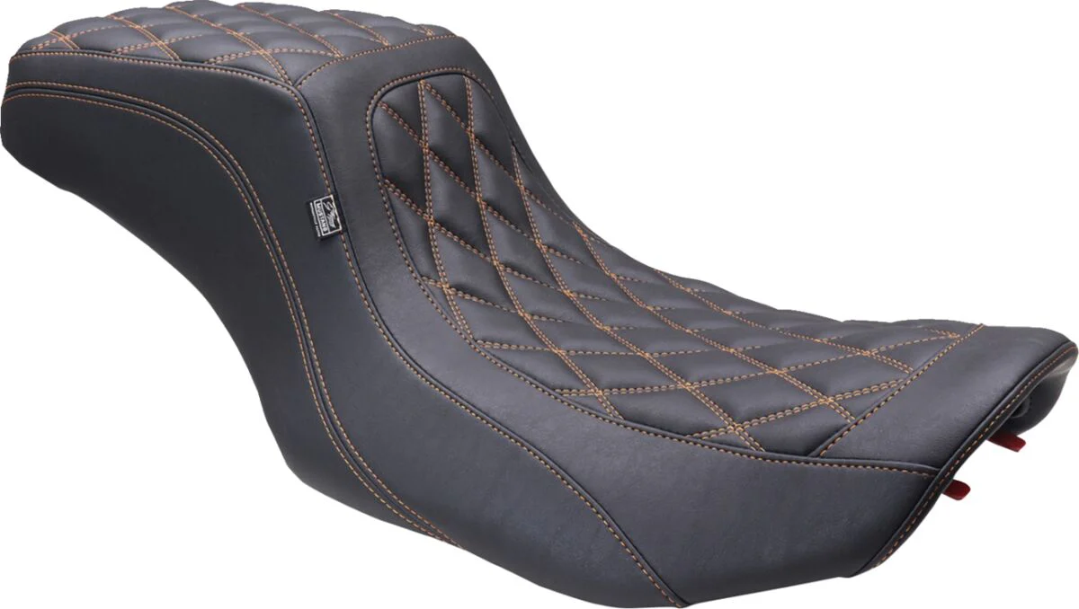 MUSTANG Selle Squareback à coutures doubles en losanges