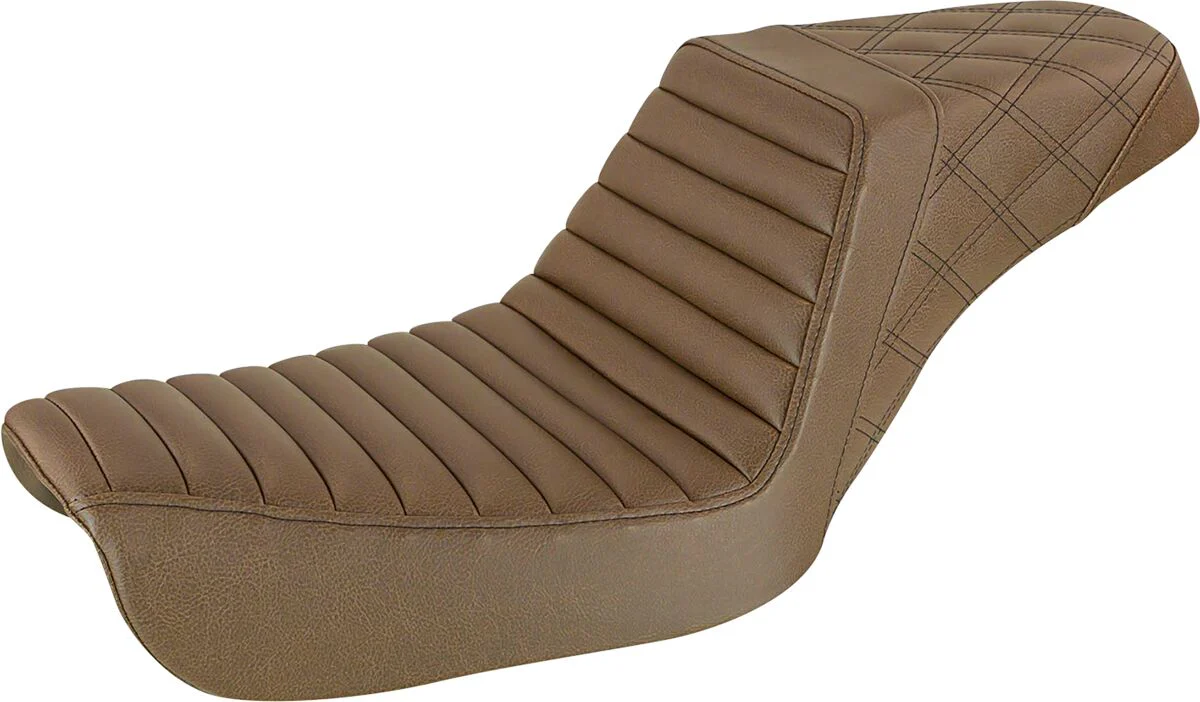 SADDLEMEN Selle Step-Up -DYNA LOW RIDER / SUPER GLIDE DE 2004 À 2005 - MARRON AVEC SURPIQÛRES
