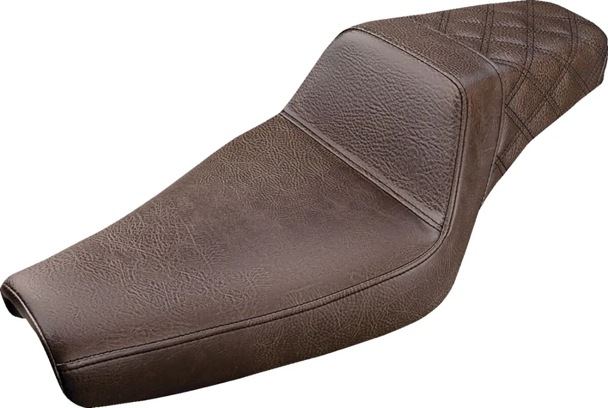 SADDLEMEN Selle Step-Up diamond passager marron - Sportster 04+ - réservoir 17 litres