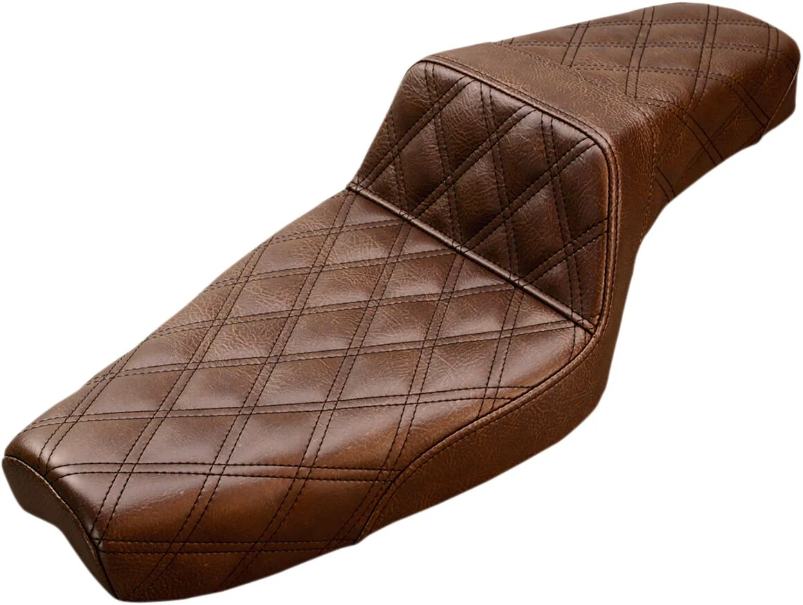 SADDLEMEN Selle Step-Up diamond marron - Sportster 04+ - réservoir 17 litres
