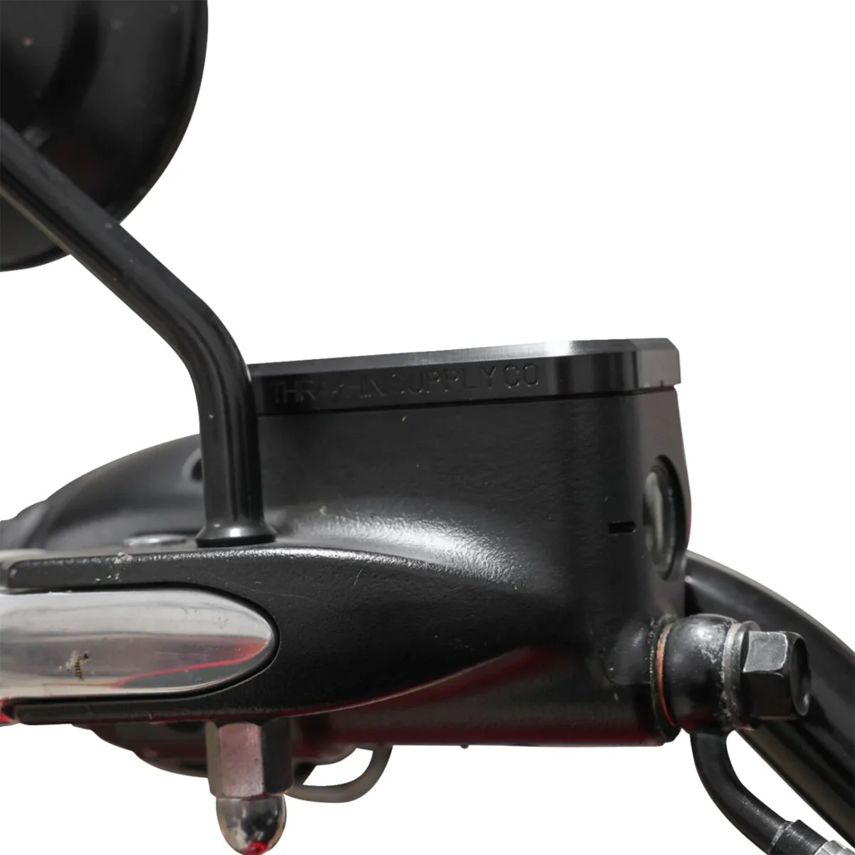 THRASHIN SUPPLY Couvercle de maître-cylindre - Softail M8 18+ - Avant/arrière - Image 3